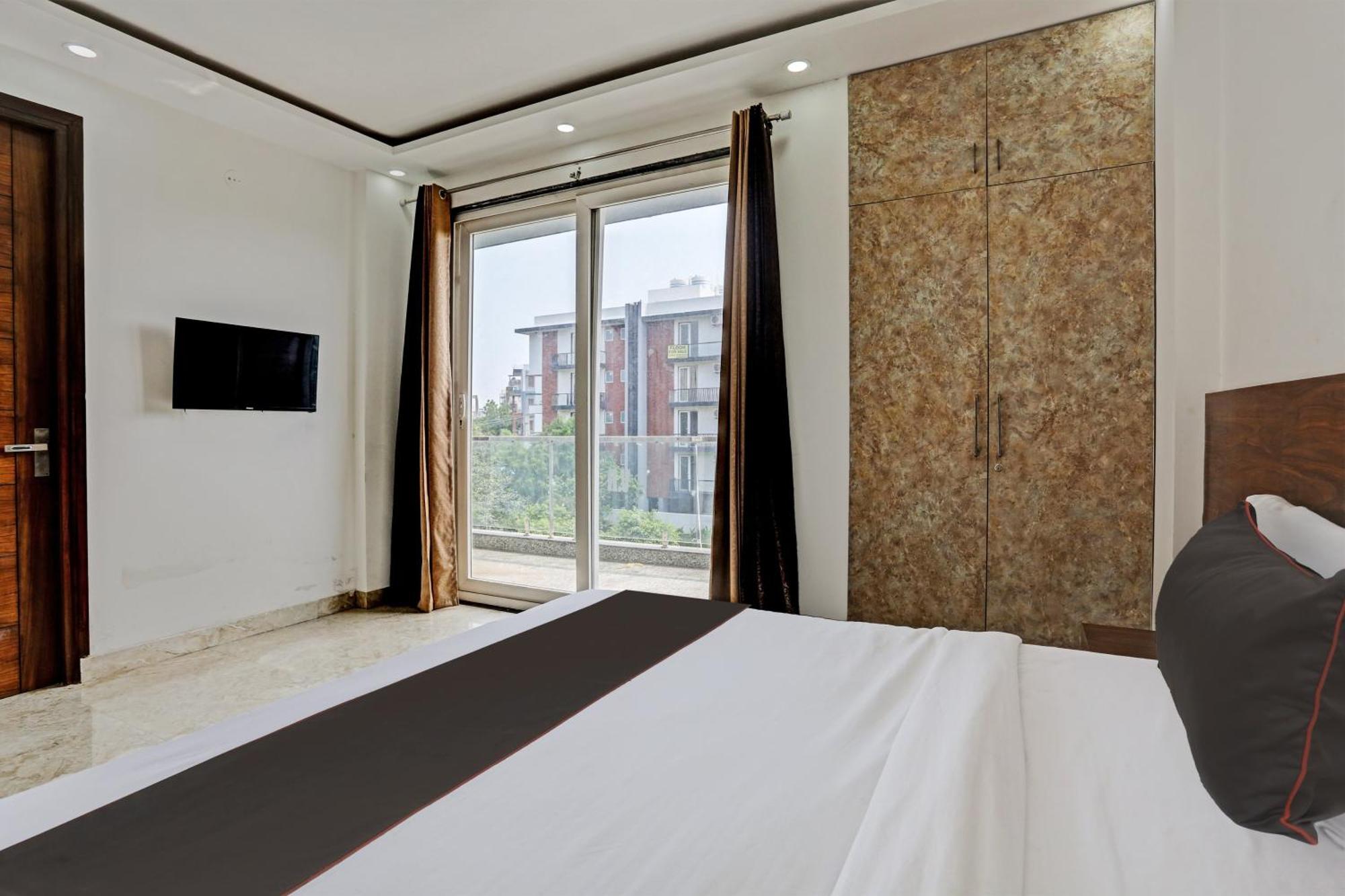 Hotel O Vikrant Residency Gurgaon Esterno foto