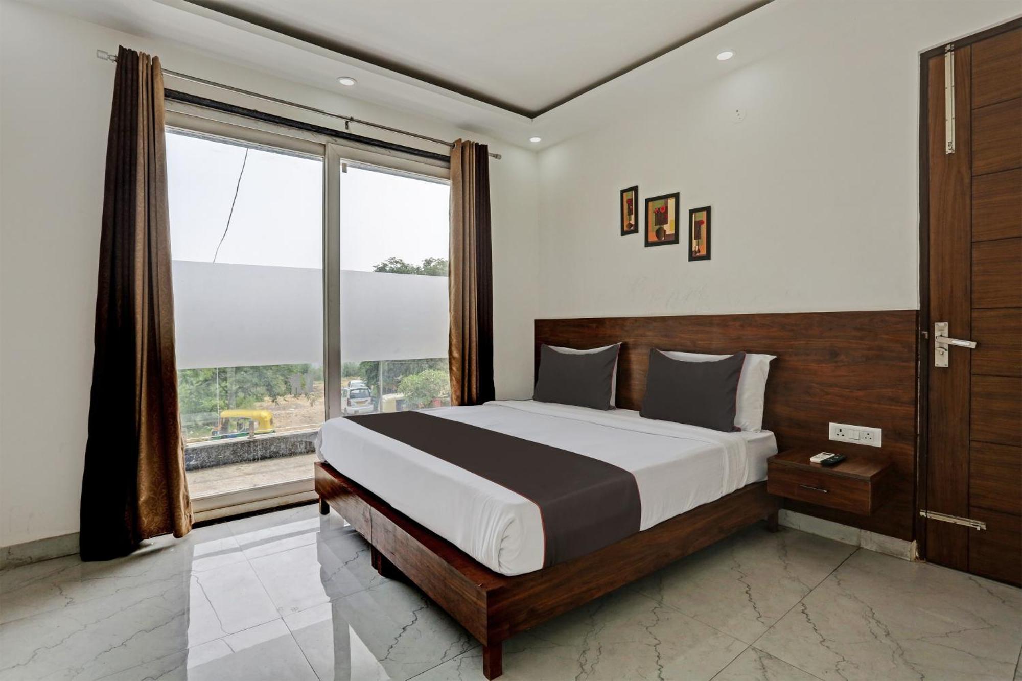Hotel O Vikrant Residency Gurgaon Esterno foto