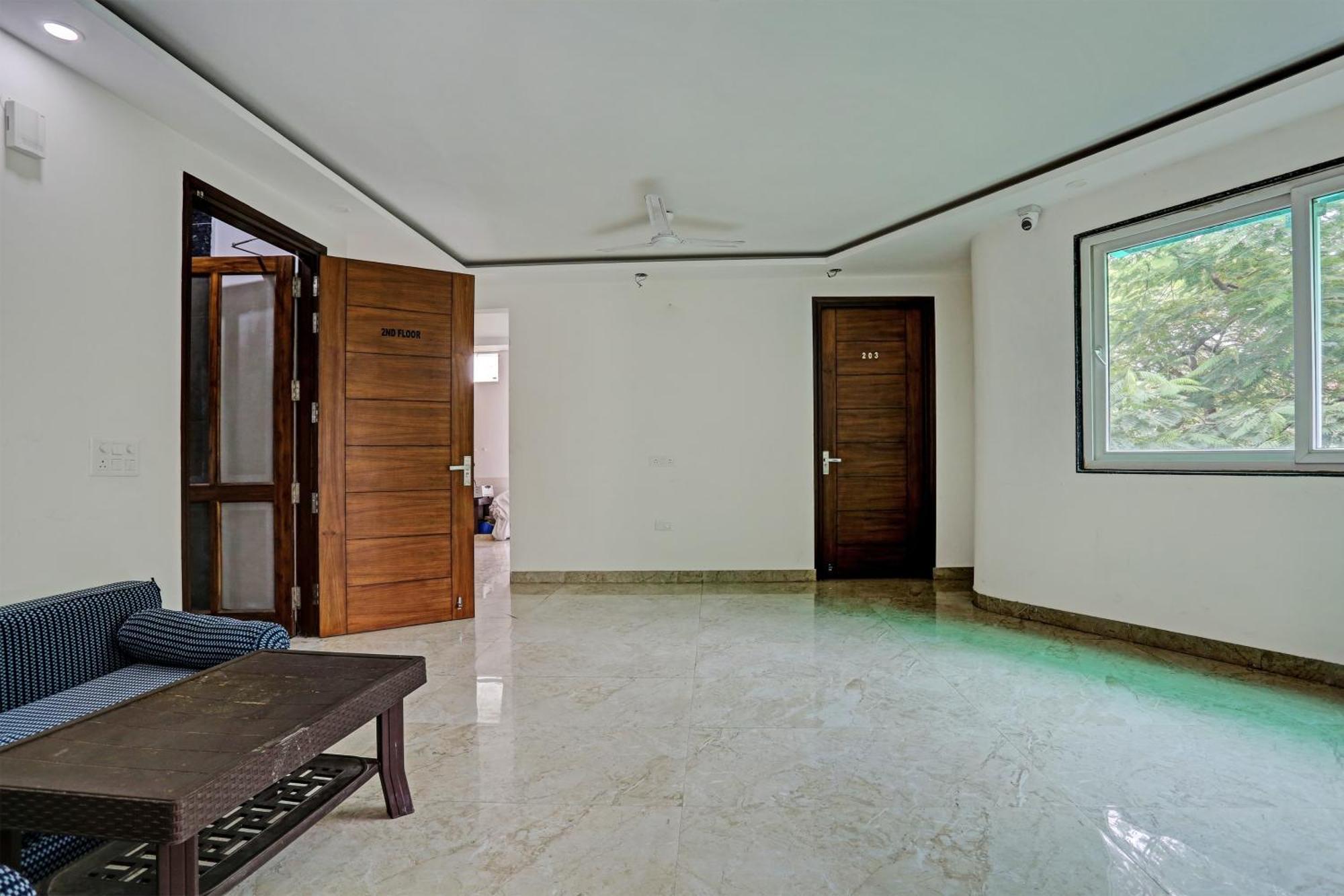 Hotel O Vikrant Residency Gurgaon Esterno foto