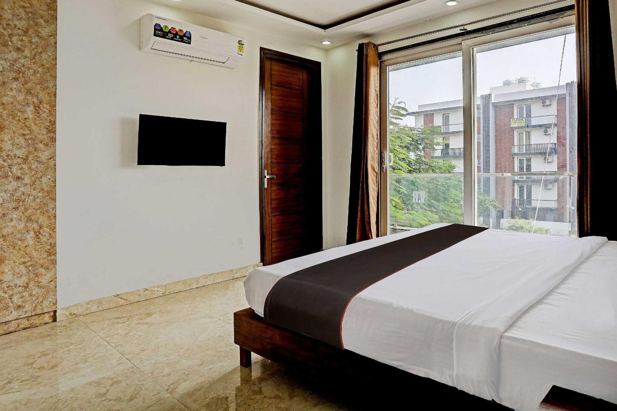 Hotel O Vikrant Residency Gurgaon Esterno foto